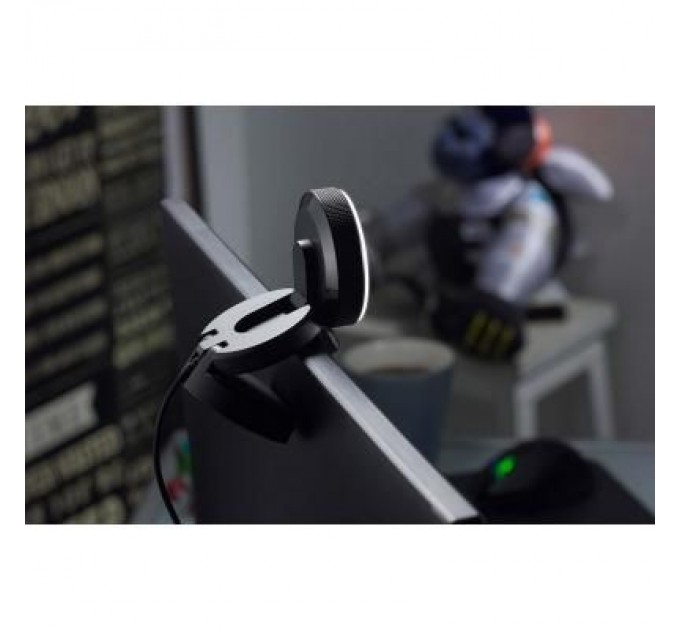Razer Веб-камера Razer Kiyo Black (RZ19-02320100-R3M1)