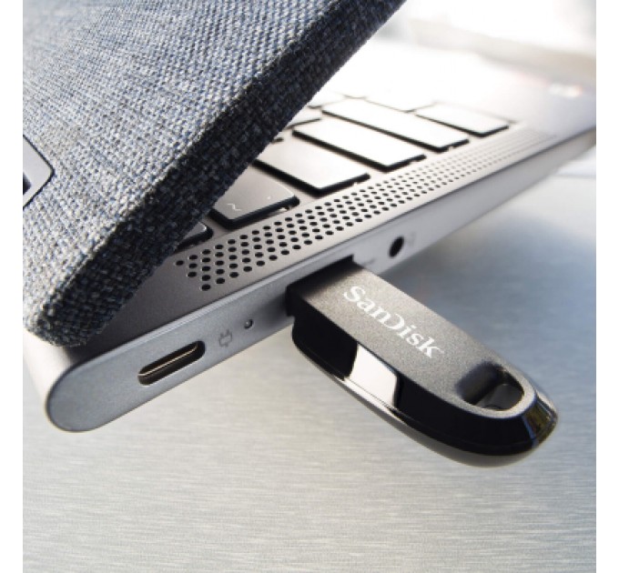 SanDisk USB флеш накопичувач SanDisk 32GB Ultra Curve Black USB 3.2 (SDCZ550-032G-G46)