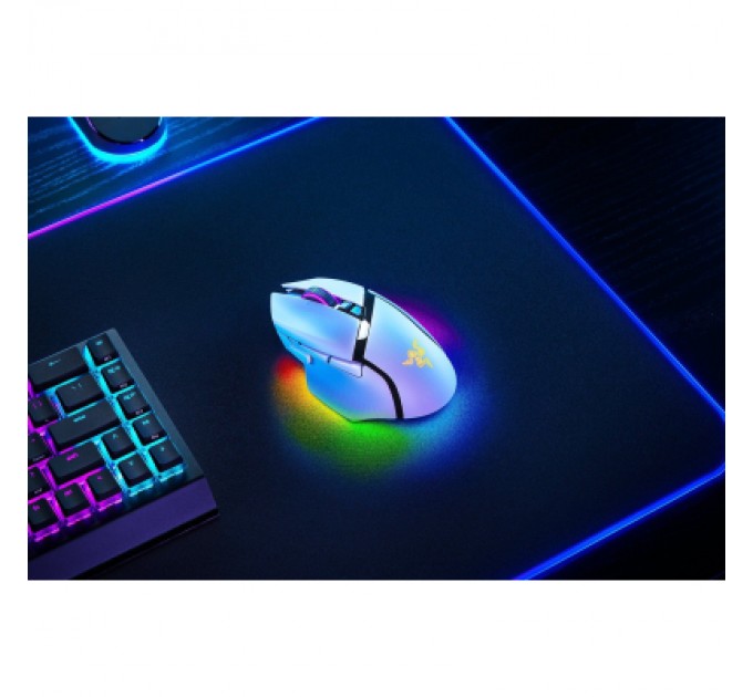 Razer Мишка Razer Basilisk V3 Pro 35K Wireless/Bluetooth White (RZ01-05240200-R3G1)
