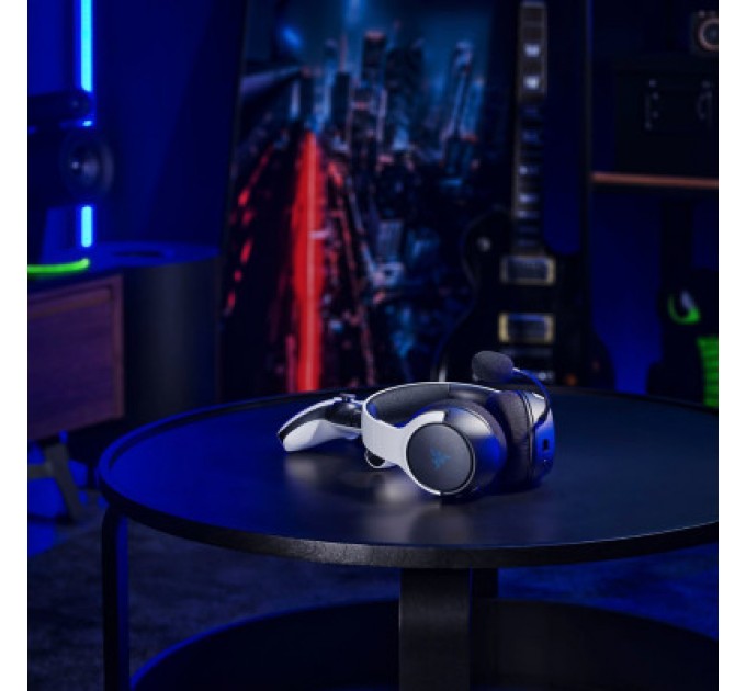 Razer Навушники Razer Kaira Hyperspeed for PS5 Bluetooth White/Black (RZ04-03980200-R3G1)