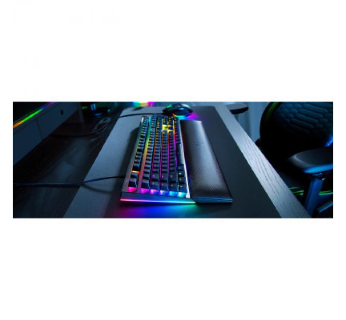 Razer Клавіатура Razer BlackWidow V4 Green Switch USB RU Black (RZ03-04690100-R3M1)