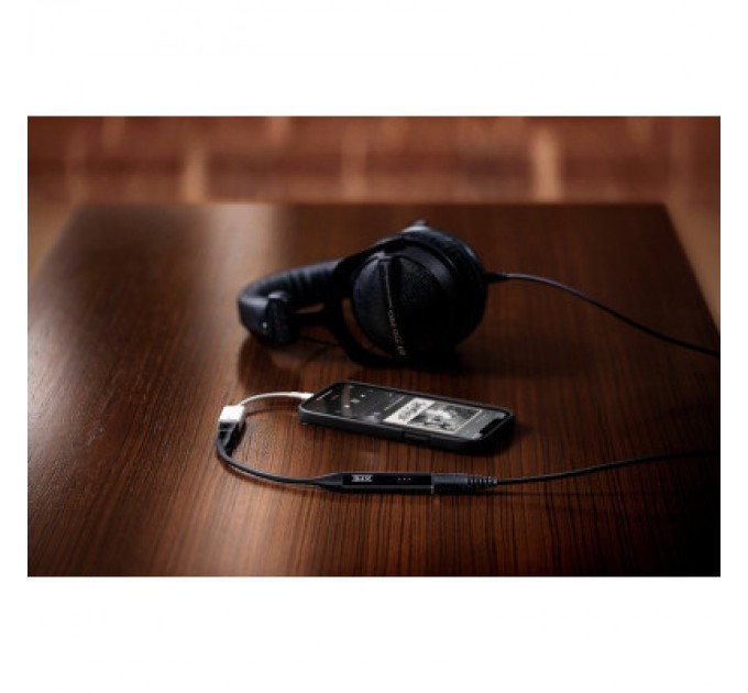 Razer Звукова плата Razer THX Onyx (RC21-01630100-R3M1)