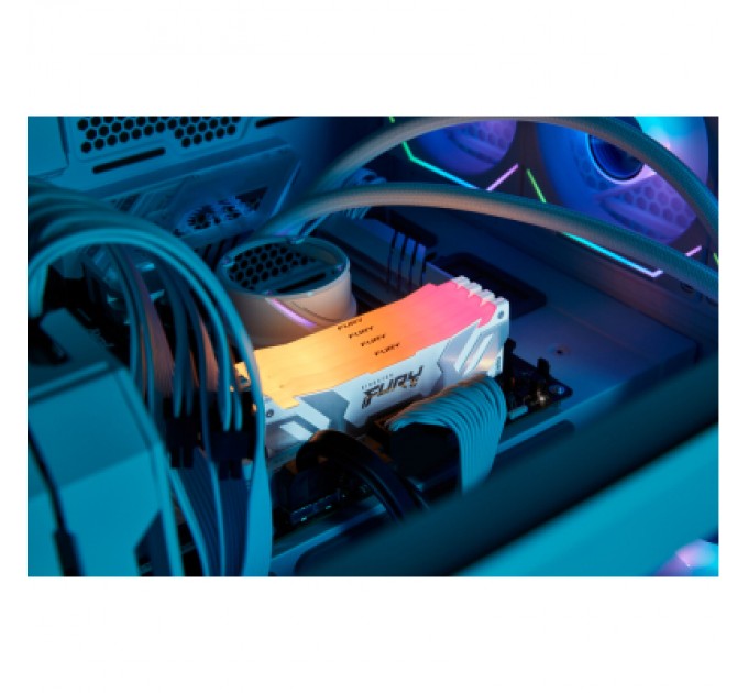 Kingston Fury (ex.HyperX) Модуль пам'яті для комп'ютера DDR5 64GB (2x32GB) 6000 MHz Renegade RGB White XMP Kingston Fury (ex.HyperX) (KF560C32RWAK2-64)