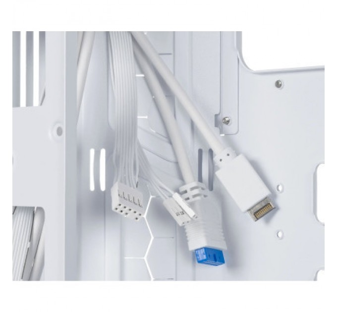 Qube Корпус Qube F-TANK White (FTANK_F1WU3)