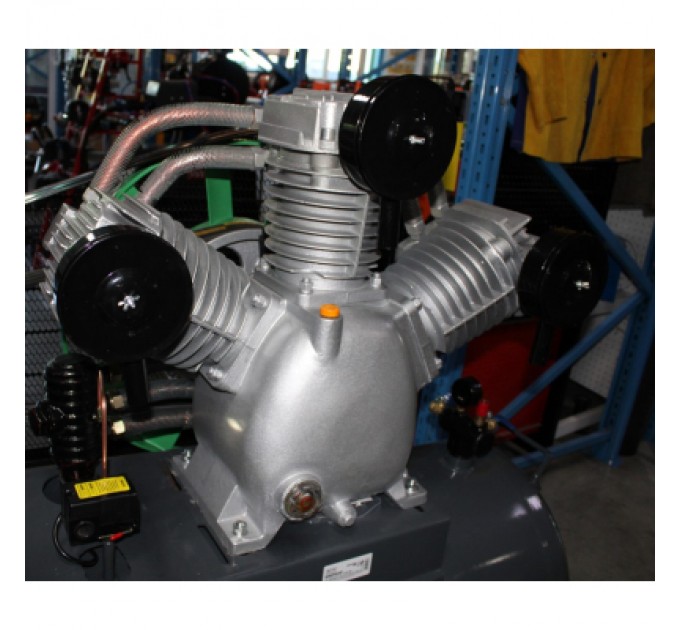 GTM Компресор GTM 300л, 2200/1500л/хв, 11кВт, 10бар, 380В, 3 циліндри V-под. (KCJ3100-300L)