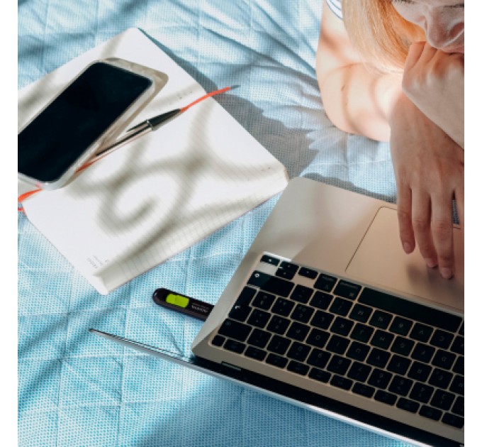 ADATA USB флеш накопичувач ADATA 32GB UC300 Black/Green Type-C USB 3.2 (ACHO-UC300-32G-RBK/GN)