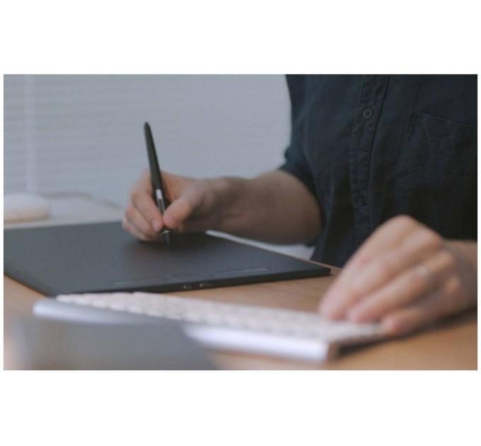 Wacom Графический планшет Wacom Intuos Pro M (PTH-660-N)