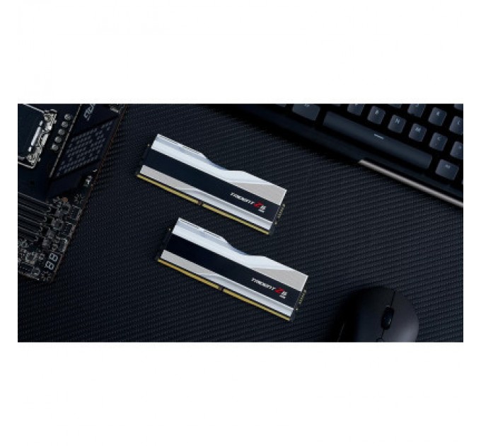 G.Skill Модуль пам'яті для комп'ютера DDR5 32GB (2x16GB) 7800 MHz Trident Z5 RGB Silver G.Skill (F5-7800J3646H16GX2-TZ5RS)